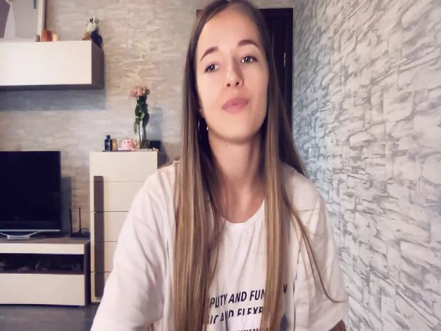 Live sex webcam photo for YourSonya_ #265966919
