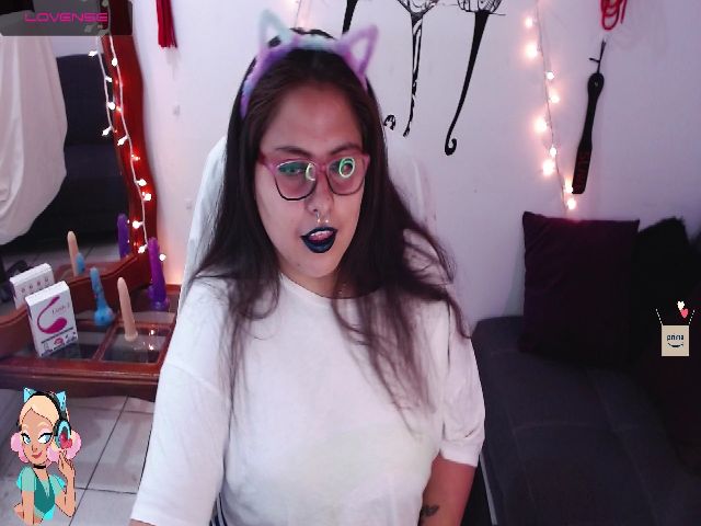 Live sex webcam photo for lilith_heavy #265915203