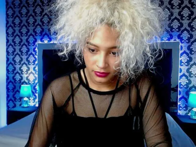 Live sex webcam photo for SHANI-GILL #266122205