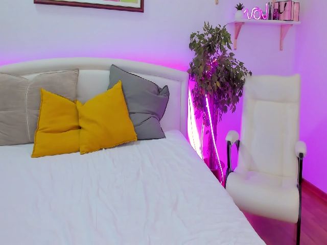 Live sex webcam photo for Jade_Grail #266108997