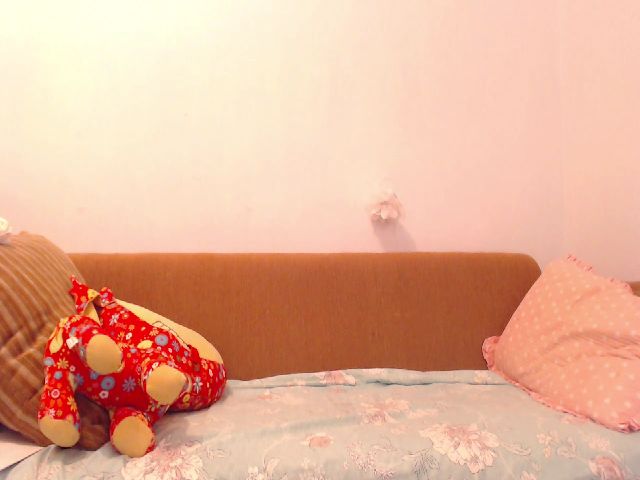 Live sex webcam photo for Lora__ #266194699