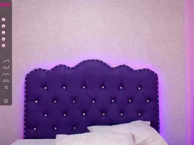 Live sex webcam photo for MalejaCruz #266319261