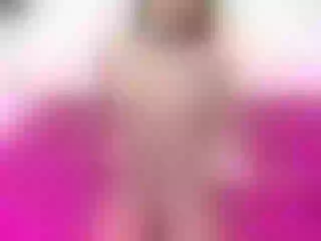 Live sex webcam photo for CrystalQueen #266228960