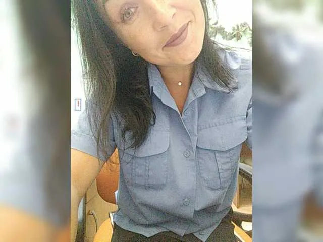 Live sex webcam photo for Nicole999 #266228666
