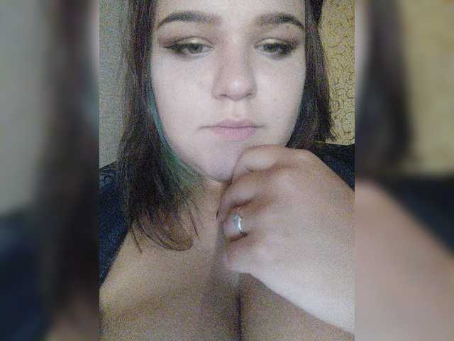 Live sex webcam photo for KLEE-S #266228642