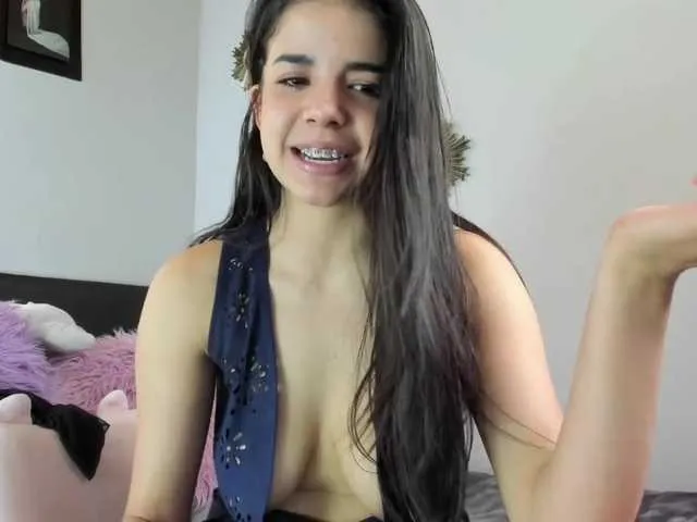 Live sex webcam photo for MollyRick #266479663