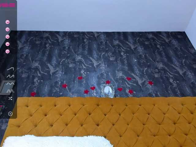 Live sex webcam photo for IdalyJohnson #266319334