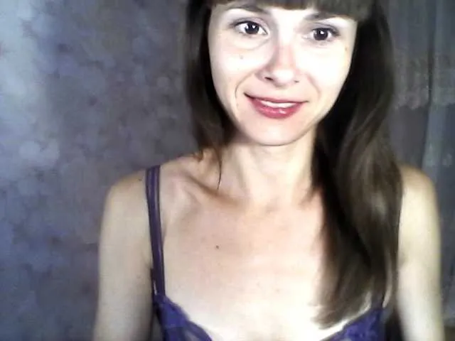 Live sex webcam photo for ElanaMorris #266230134