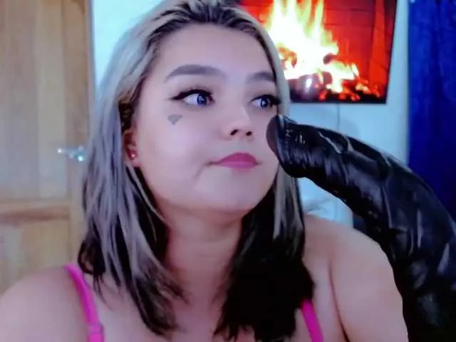 Live sex webcam photo for blueivy #266230782