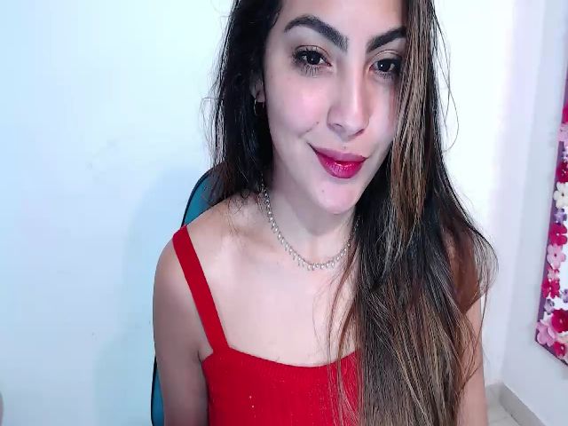 Live sex webcam photo for CARMENVILLA1 #266326027