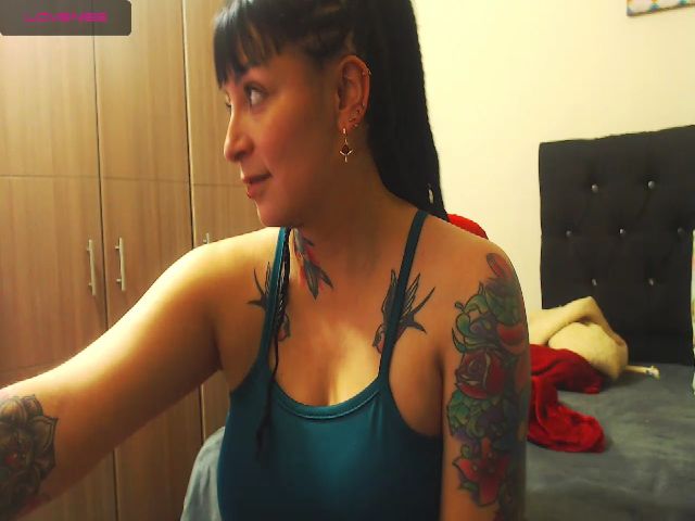 Live sex webcam photo for Catabrown #266522407