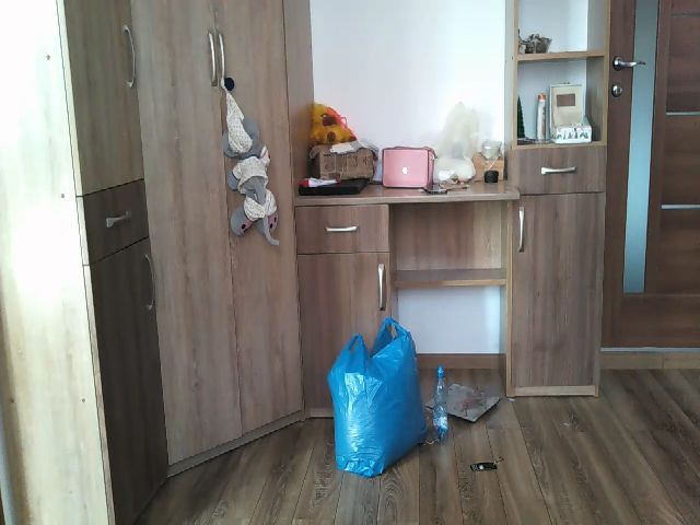 Live sex webcam photo for MisssSun #266408216