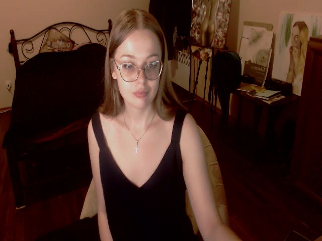 Live sex webcam photo for Jesii_Sweet_ #266259111