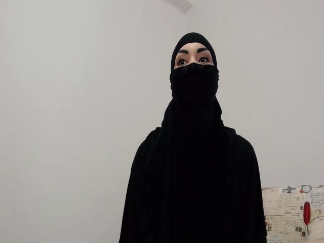 Live sex webcam photo for ElyshaArabian #266356551