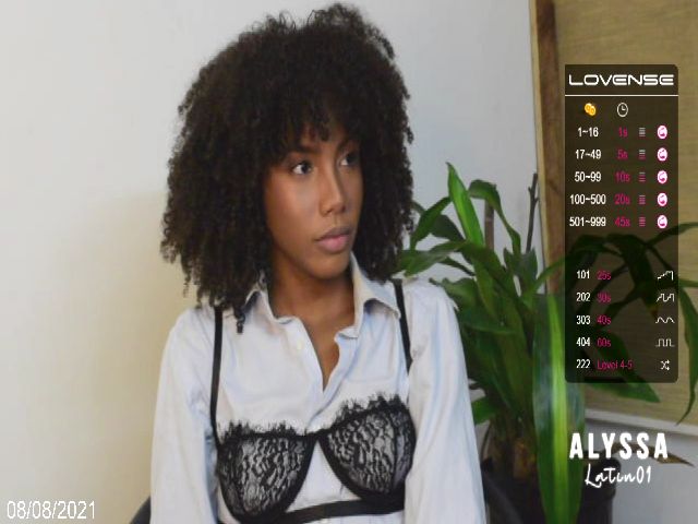 Live sex webcam photo for LatinAlyssa #266557732