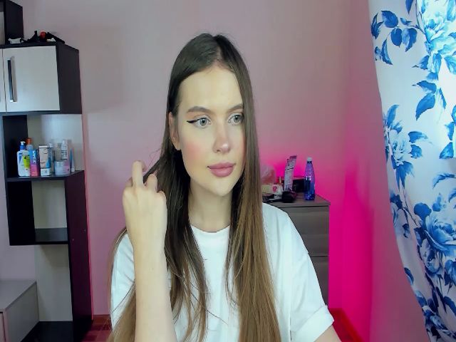 Live sex webcam photo for Daisymarly #266296309
