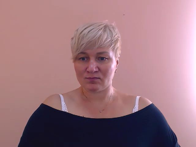 Live sex webcam photo for KailyMey #266410566