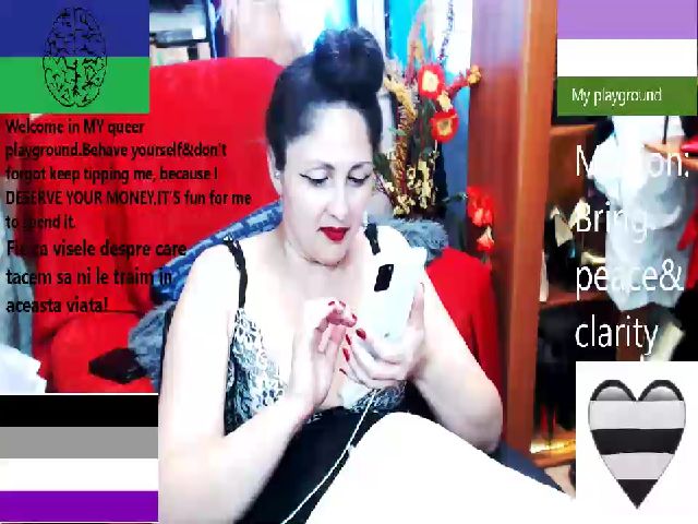 Live sex webcam photo for ImperatrizaS #266301836