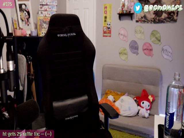 Live sex webcam photo for echokiri #266225427