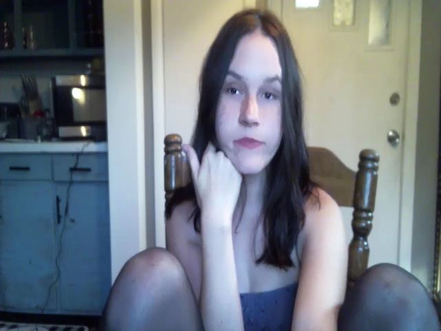 Live sex webcam photo for cutemilfx #266225483