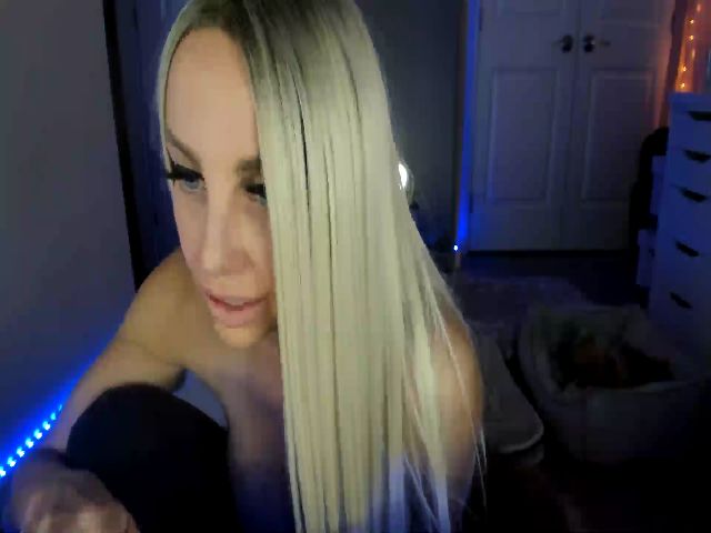 Live sex webcam photo for Mollyboots #266291231