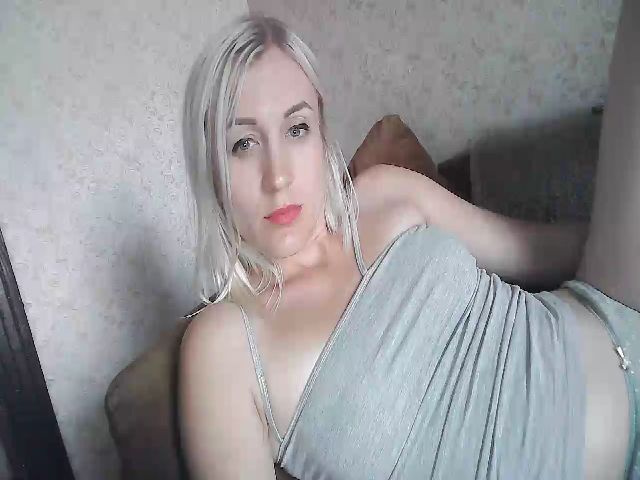 Live sex webcam photo for KisssMalinka #266459290