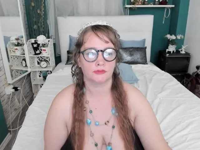 Live sex webcam photo for JessieLyn #266478644