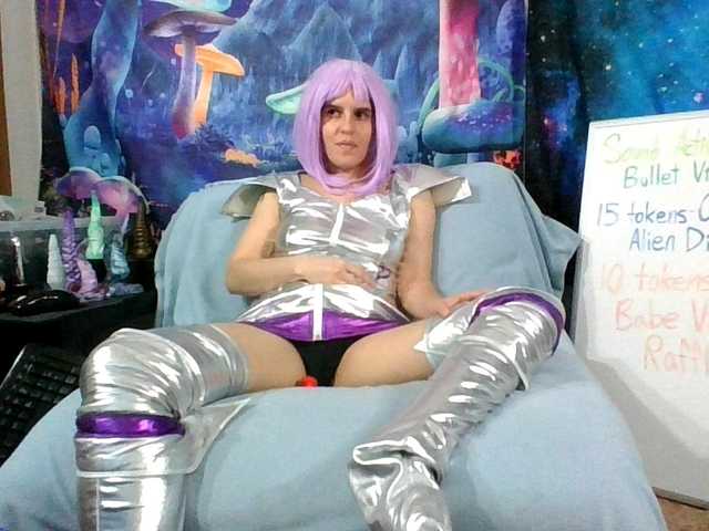 Live sex webcam photo for AlluringAli25 #266563407