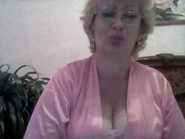 Live sex webcam photo for Ur-Mami #266707856