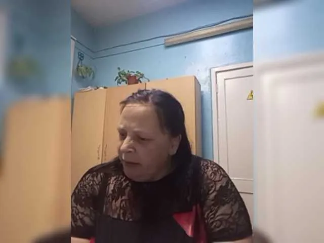 Live sex webcam photo for RealWitch #266562674