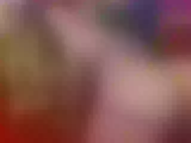 Live sex webcam photo for EllynXXX #266638559