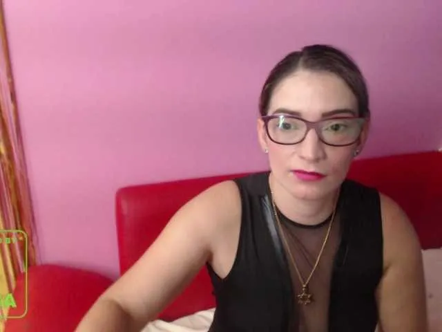 Live sex webcam photo for jeniferblanco #266709026