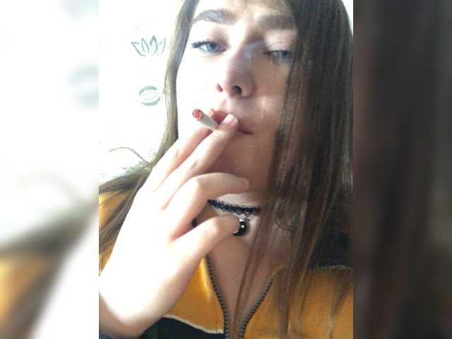 Live sex webcam photo for Mona-Liza #266562160