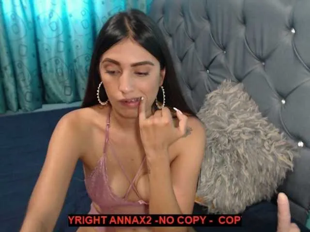 Live sex webcam photo for AnnaX2 #266823809