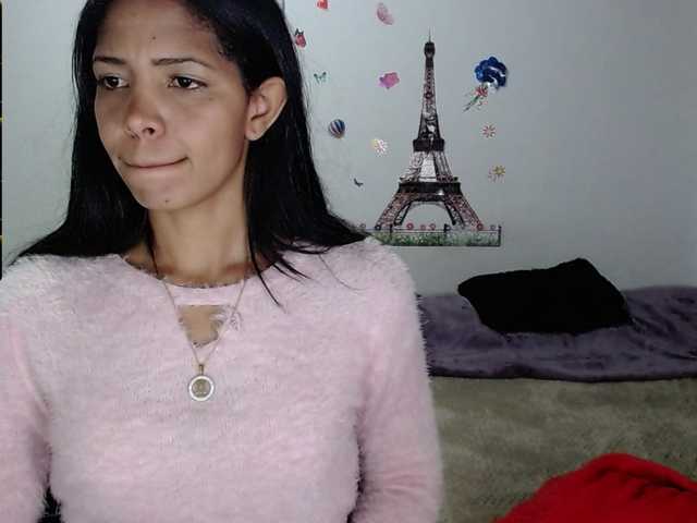 Live sex webcam photo for canela-66 #266639191