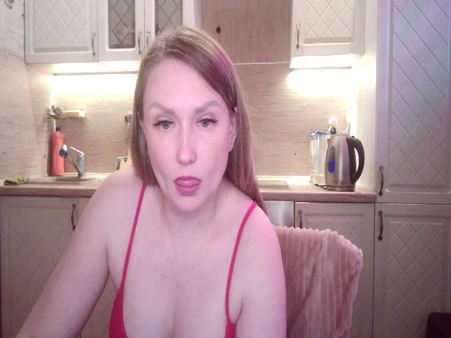 Live sex webcam photo for JaneGrey111 #266786862