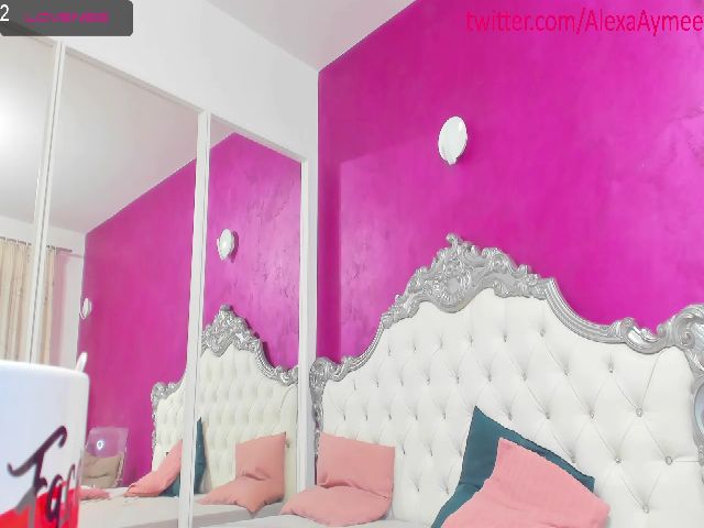 Live sex webcam photo for AimeeTeen #266602621