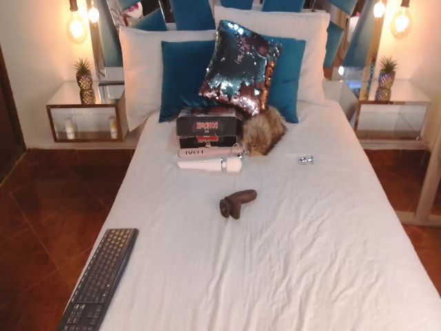 Live sex webcam photo for Rouse_bennett #266615541