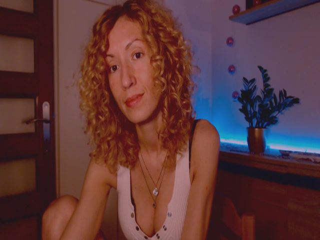Live sex webcam photo for Enchanti #266839111