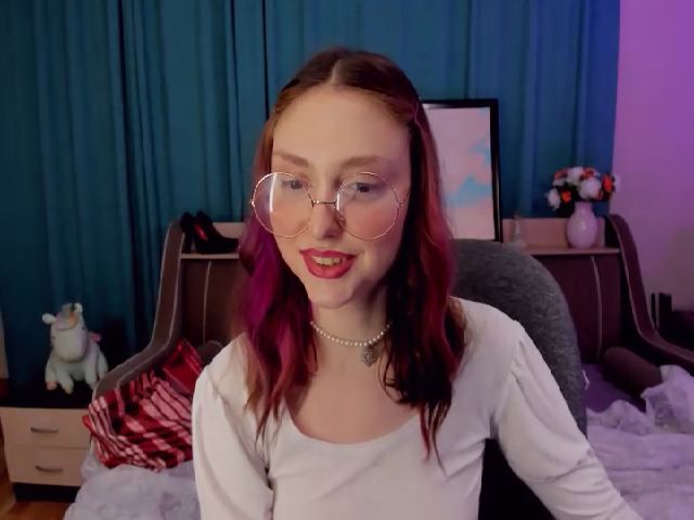 Live sex webcam photo for MadFrau #266811395