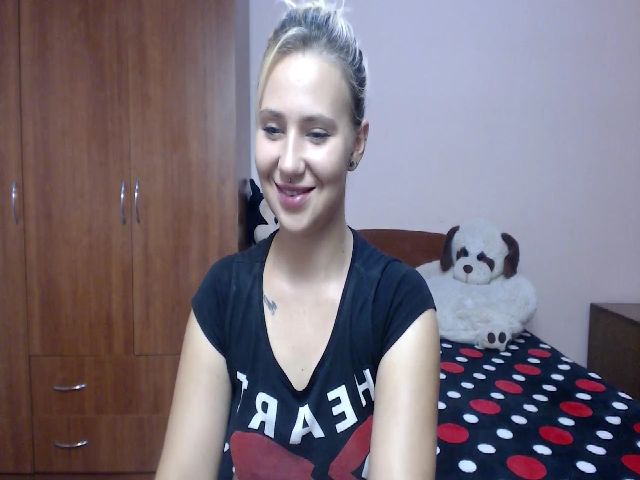 Live sex webcam photo for Tweetyboom #266921751