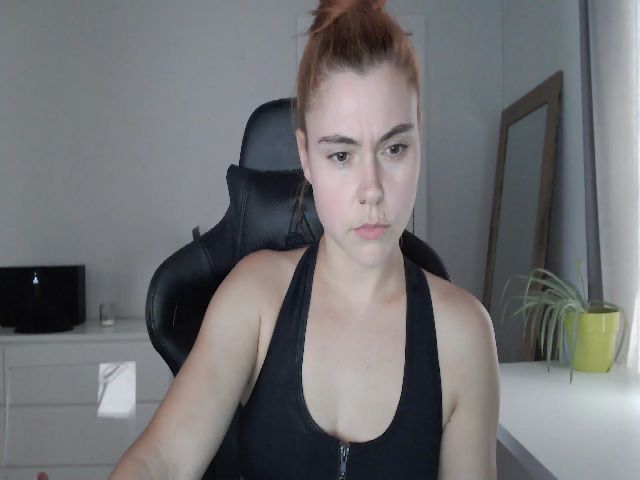 Live sex webcam photo for Peach888__ #266794202