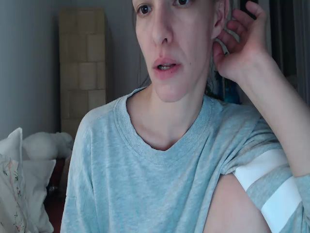 Live sex webcam photo for PetitePinkie #266905861