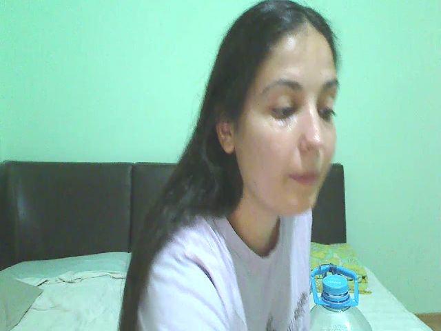 Live sex webcam photo for OneHotty #266902657