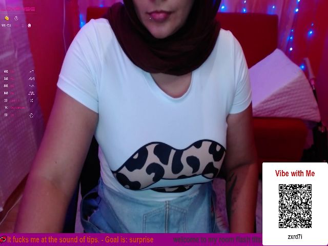 Live sex webcam photo for Sexyalicia4 #266584999