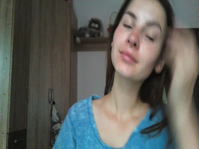 Live sex webcam photo for MisssSun #266631129