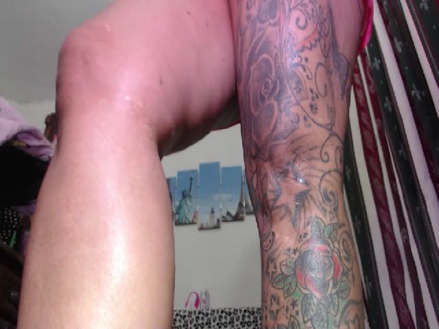 Live sex webcam photo for seleneh #266560499