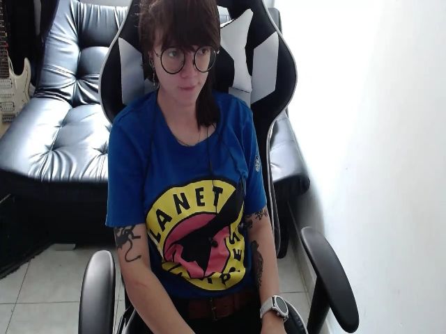 Live sex webcam photo for Arya_stark_ #266782515