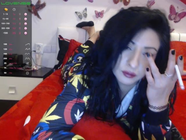 Live sex webcam photo for Joanna4you_ #266913673