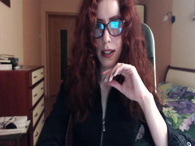 Live sex webcam photo for HollyIvory #266852371